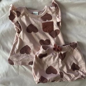 Two piece heart set